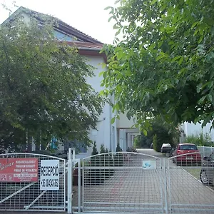 Pávai Apartman